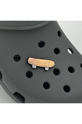 Crocs Terlik Süsü Ve Aksesuarı , Çanta Süsü Renkli Jibbitz Kaykay 02 Görselli Figür Aksesuarı Turuncu-beyaz-siyah