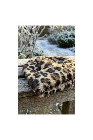 Emybox Desenli Shaggy İplik Yumuşak Dokulu Peluş Kadın Bere - Kışlık Soft Kahverengi Leopar