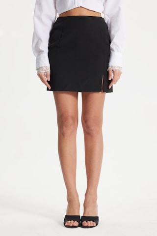 Tudors Kadın Slim Fit Dar Kesim Yırtmaç Detaylı Likralı Siyah Etek-50879
