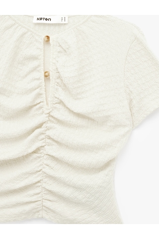 Koton Bürümcük Kumaş Dokulu Slim Fit Kısa Kollu Pencere Detaylı Drapeli Bluz Ekru 6sak50446ek