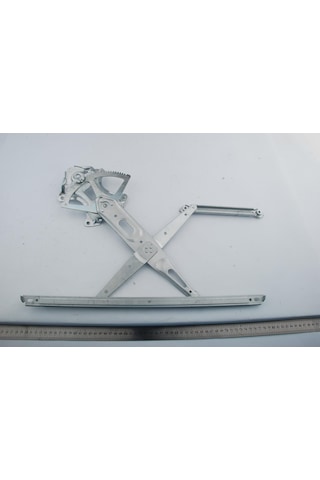 Itaqı Ön Sol Cam Krikosu Motorsuz Toyota Hilux 2015-2019 Revo Uyumlu 698020k140