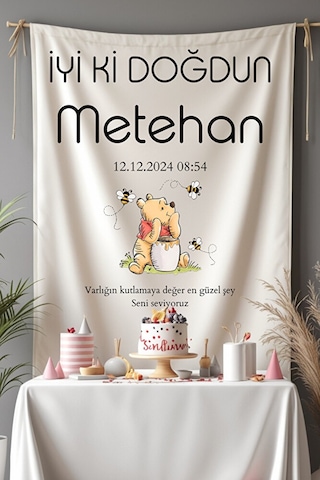Winnie The Pooh Temalı Kişiye Özel Doğum Günü Flaması - İsimli Tarihli Kumaş Afiş