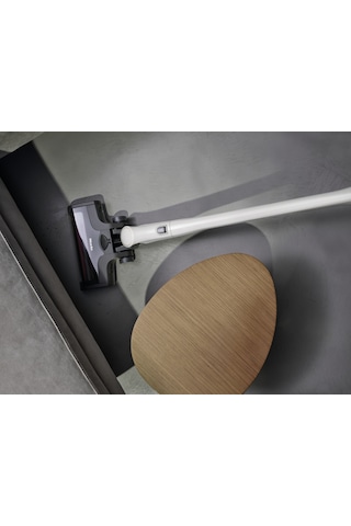 Miele Triflex HX2 Dikey Şarjlı Süpürge