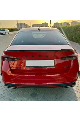 Skoda Octavia Vrs Bagaj Üstü Piano Black Spoiler 2020-