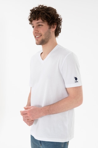 U.S. Polo Assn. Erkek Regular Fit V Yaka Beyaz Basic Tişört 50305858-VR013