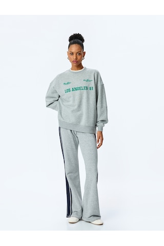 Koton Bisiklet Yaka Pamuk Karışımlı İşlemeli Dikiş Detaylı Oversize Sweatshirt Gri 5sak10169ek Gri