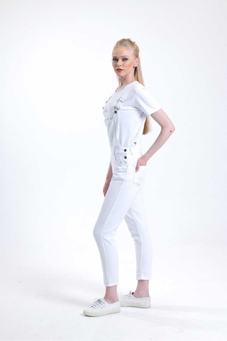 Kene Jeans Bahçevan Askılı Beyaz Tam Kalıp Mom Kot Tulum Beyaz