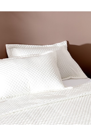 Boulogne Tek Kişilik Kadife Yatak Örtüsü - Ekru 8682116999557 Ekru