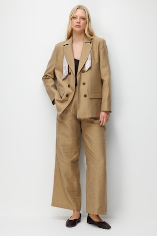 Mixray 4809 Kadın Fular Detaylı Keten Blazer Ceket Camel