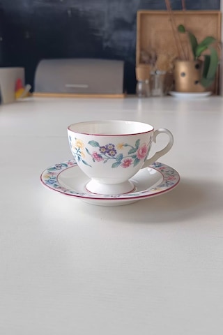 Bone China England Marguerite Desenli Çay Fincanı 2 Parça