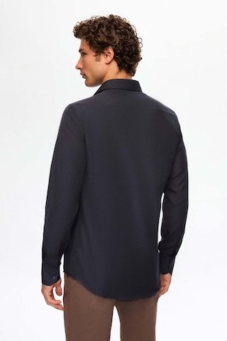 D'S Damat Ds Damat Slim Fit Lacivert İtalyan Yaka Dar Kesim Klasik Kravatlık Uzun Kollu Kolay Ütülenebilir Nefes Alan 2'li Gömlek 2hf02ortbn86 Lacivert