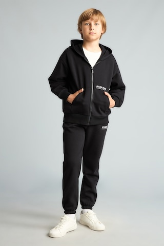 Defacto Baskılı Kapüşonlu Fermuarlı Cepli Sweatshirt Hırka Erkek Çocuk H9681a826wnbk81 Siyah-bk81