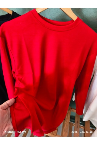 Trendall Kırmızı Renk Yırtmaç Detaylı Uzun Kollu Bisiklet Yaka Tshirt