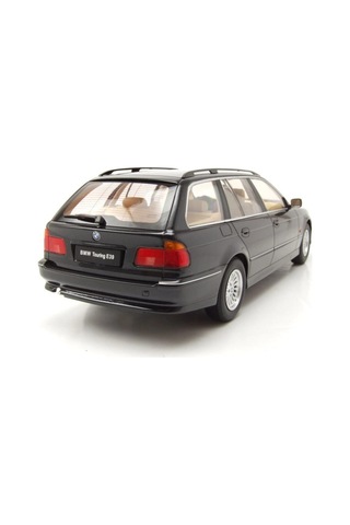 Trıple T9 1/18 Bmw 5 Series E39 Touring Black Metallic