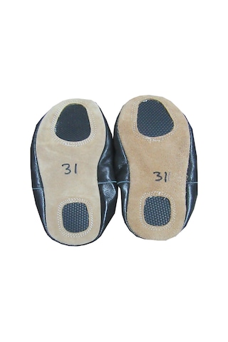 DERİ PİSİPİSİ SİYAH RENK DERİ TABANI KAYDIRMAZ BALE AYAKKABISI Siyah