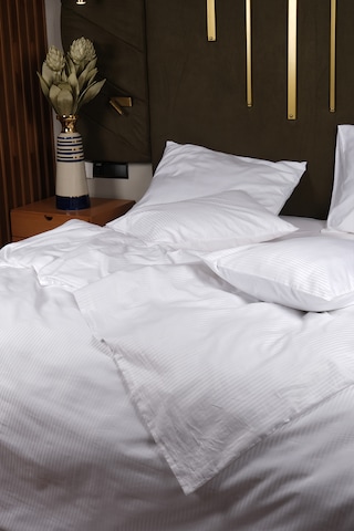 Lawon Atina Serisi Tek Kişilik Pamuk Saten Otel Nevresimi 160 220cm Beyaz