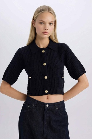 DeFacto Cropped Fit Gömlek Yaka Düğmeli Triko Kısa Kollu Hırka E1977AX24WNNV134
