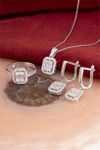 925 Ayar Gümüş Rodyumlu Ortası Baget Taşlı Zirkon Bayan Takı Seti