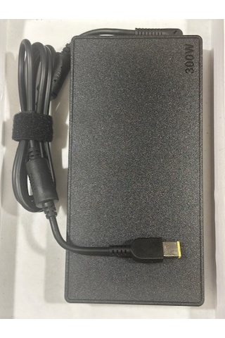 20 Volt 15 Amper Lenovo Uyumlu Notebook Adaptör 300 Watt Lenovo Uyumlu Adaptör
