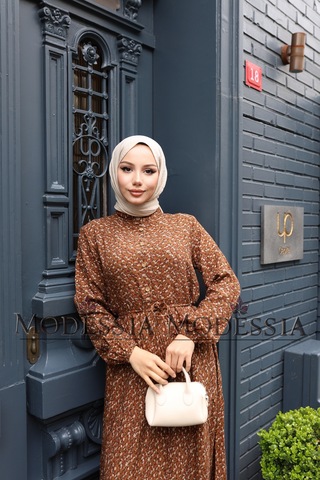 Kadın Kahve %100 Viskon Pamuklu Belden Bağlamalı Çiçek Desen Kat Kat Elbise V9540 Kahve