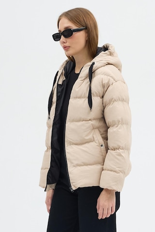 Çift Cepli Fermuarlı Su İtici Kumaş Normal Kesim Dolumlu Şişme Kadın Krem Mont Tbmnt005 Krem