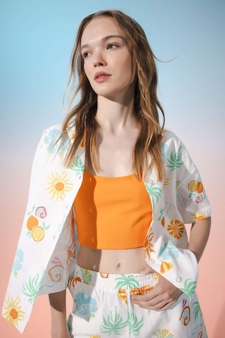 DeFacto Coool Oversize Geniş Kalıp Desenli Pijama Yaka Kısa Kollu Gömlek D5117AX24HSWT34