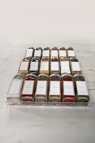 18'li Şeffaf Pleksi Standlı Cam Baharatlık Seti Kapaklı Beyaz Etiketli Baharatlık Takımı Mh02slvr18 Beyaz - Şeffaf