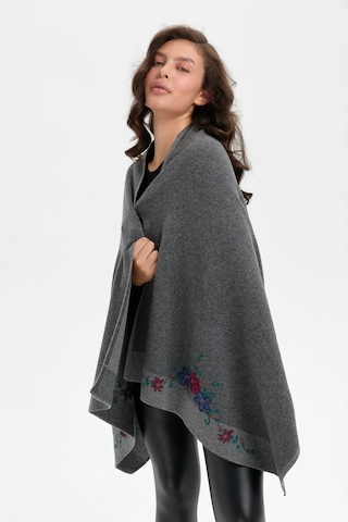 Desen Triko Üç Çiçekli Nakış İşlemeli Kadın Yün Şal 24055 Füme
