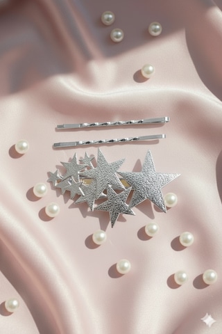 Yıldız Desneli Metal Toka Ve 2 Adet Tel Toka, Toplam Üç Adet Metal Toka Gümüş