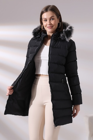 Tals Moda Siyah Renk Kapişonlu Peluşlu Kadın Montu Siyah