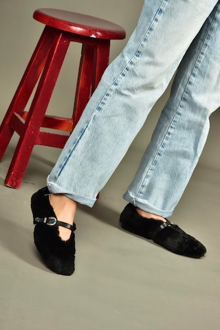 Fox Shoes V820105504 Siyah Peluş Günlük Düz Kadın Babet Siyah