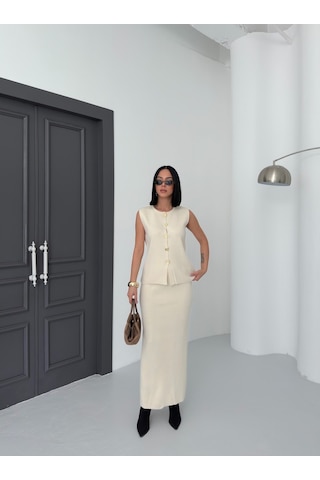 Kadın Düğme Detaylı Yelek Uzun Etek Alt Üst Triko Takım Krem