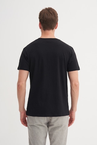 Cazador 42270 Erkek Siyah Patlı Tshirt