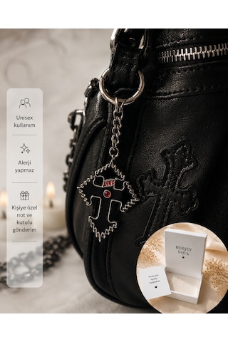 Gotik Siyah Haç Anahtarlık Kırmızı Taş Detaylı Unisex Çanta Aksesuarı