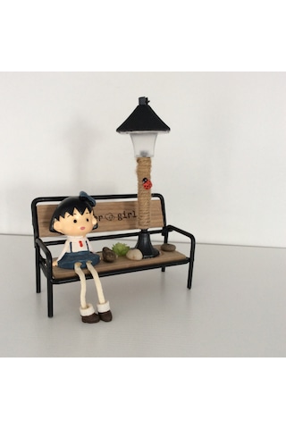 Bankta Oturan Kız Işıklı Biblo Diğer