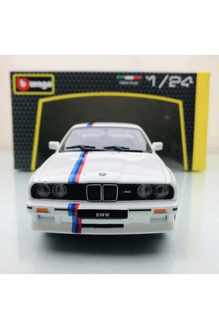 Yeni - New 1988 Bmw M3 E30 White 1:24 Ölçek Burago Marka