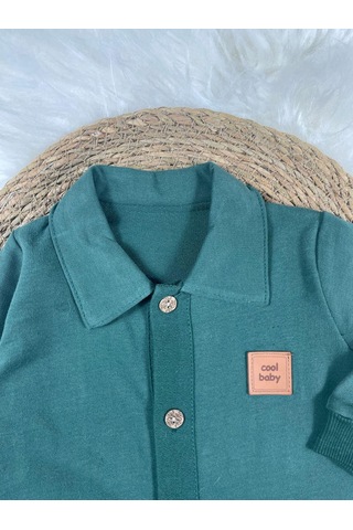 Gömlek Yaka Önden Düğmeli Arma Detaylı Erkek Bebek Tulum Yeşil