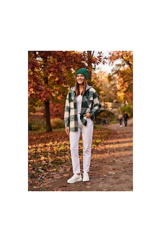 Polologin Butik Kadın Yeşil-beyaz Ekose Oduncu Gömlek Gri Kapşonlu Oversize Kışlık / Sonbaharlık Gömlek Ceket Yeşil