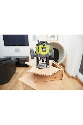 Ryobi RRT1600P-K Çift Kollu El Frezesi 1600W - T5133002606