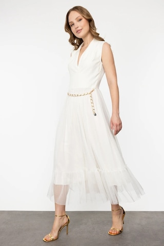 Ekol Kadın V Yaka Zincir Kemerli Elbise 4084 Ekru