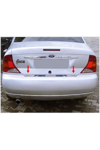 Ford Focus 1 Sedan Krom Bagaj Alt Çıtası 1998-2005 Arası P.Çelik