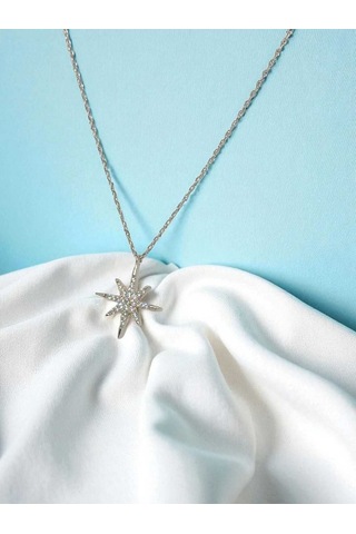 Taşlarla Kaplı Kuzey Yıldızı Figürlü 925 Ayar Gümüş Kolye Işıltılı Ve Anlamlı Tasarım Gümüş