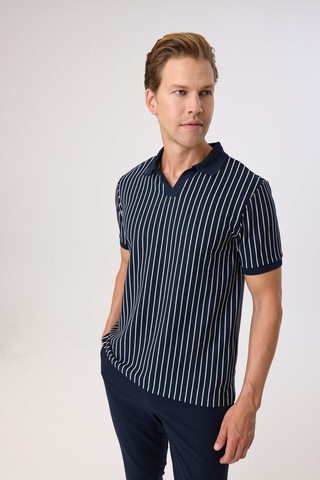 Back And Bond Regular Fit Lacivert Düğmesiz Polo Yaka Tişört Çok Renkli Back And Bond Regular Fit Lacivert Düğmesiz Polo Yaka Tişört Çok Renkli
