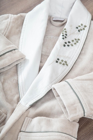 Ecocotton Derin Bej-yeşil "m-l" %100 Organik Pamuk Nakışlı Aile Bornoz Seti Bej - Yeşil