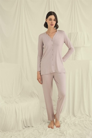 İkikareshop Uzun Kollu Düğmeli V Yaka Pijama Takımı Çok Renkli