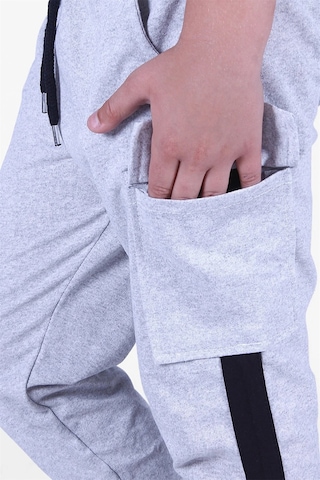 Yanı Şeritlii Kargo Cepli Erkek Çocuk Eşofman Altı Gri