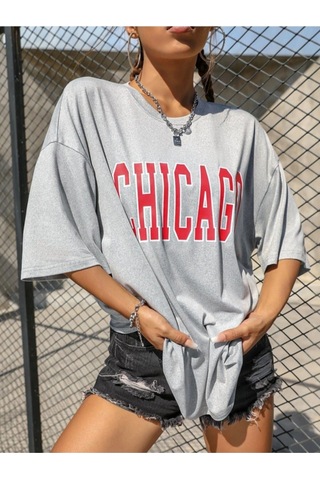 Flood Of Style Kadın Açık Gri Chicago Baskılı Düşük Omuz Oversize Bisiklet Yaka T-shirt Lacivert
