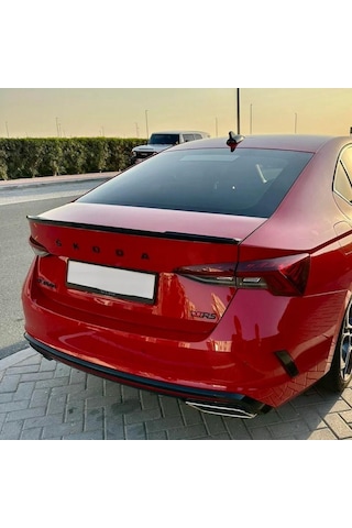 Skoda Octavia Vrs Bagaj Üstü Piano Black Spoiler 2020-
