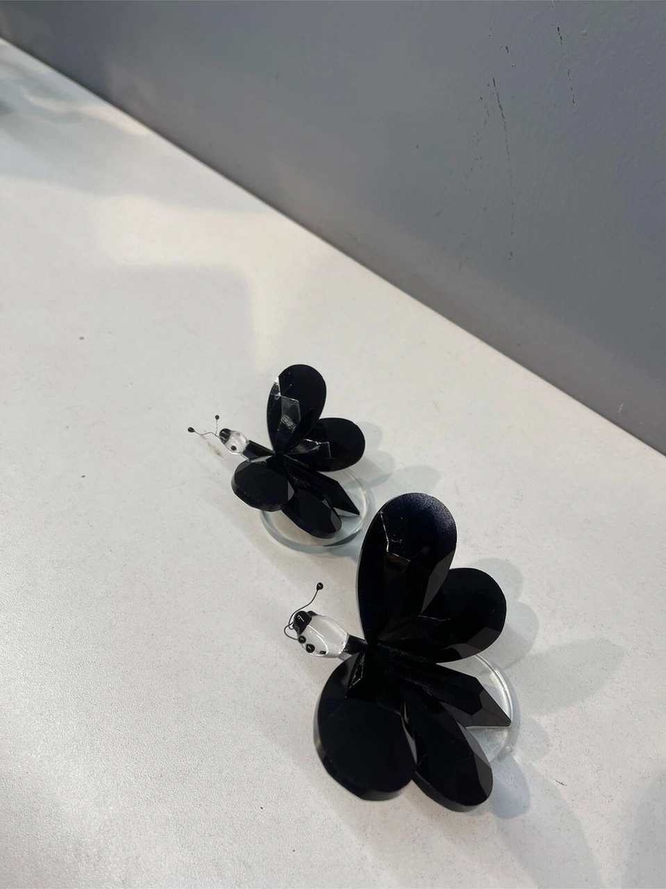 Dekoratif Kristal Cam Ikili Kelebek Biblo Siyah .