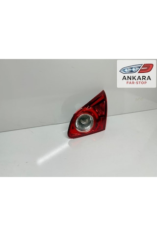 Nissan Qashqai 2007 - 2010 Stop Lambası Sağ İç Arka Bagaj Kapağın Da Kalan İç